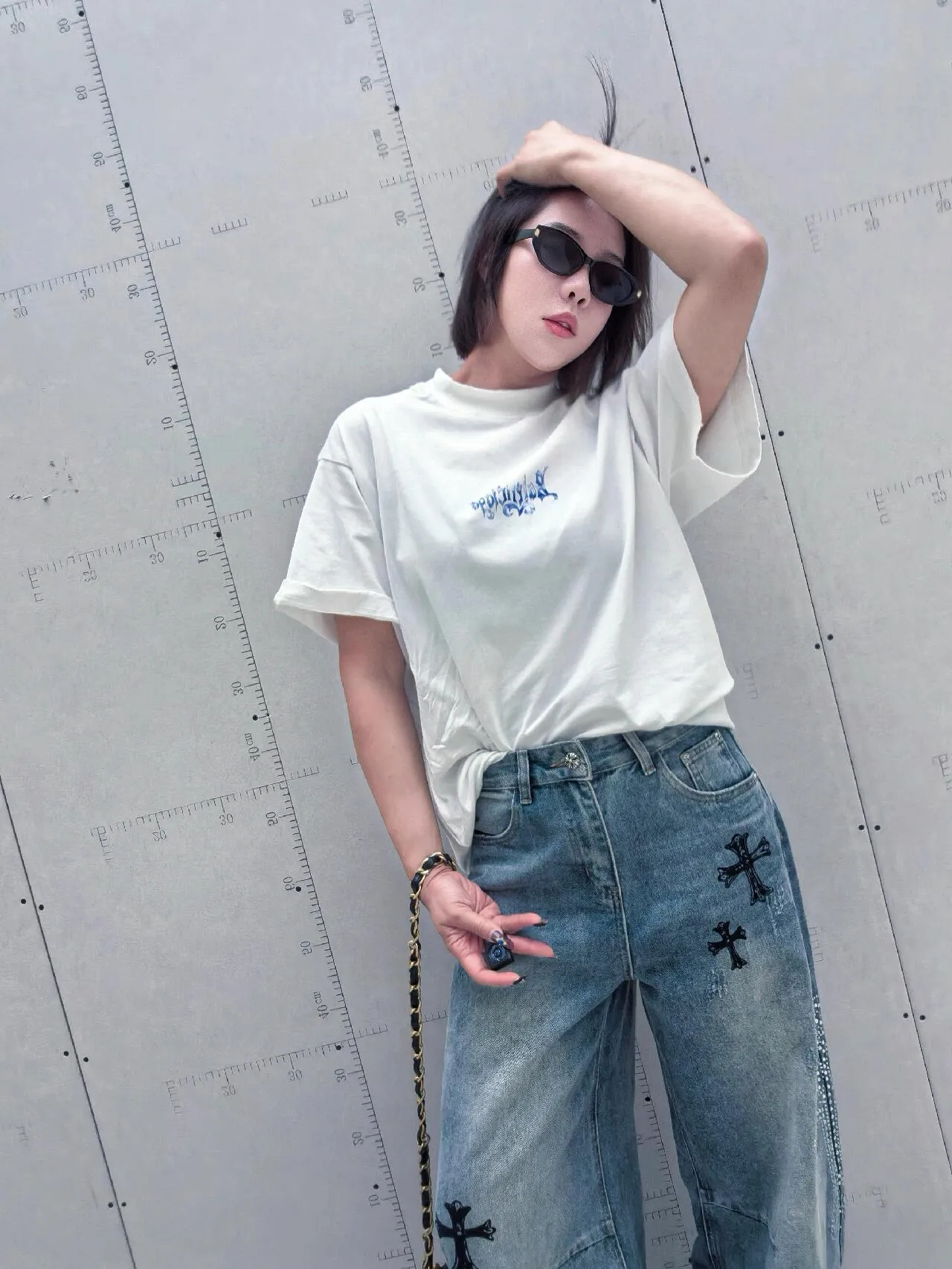 BALENCIAGA BLCG SKETCHY T